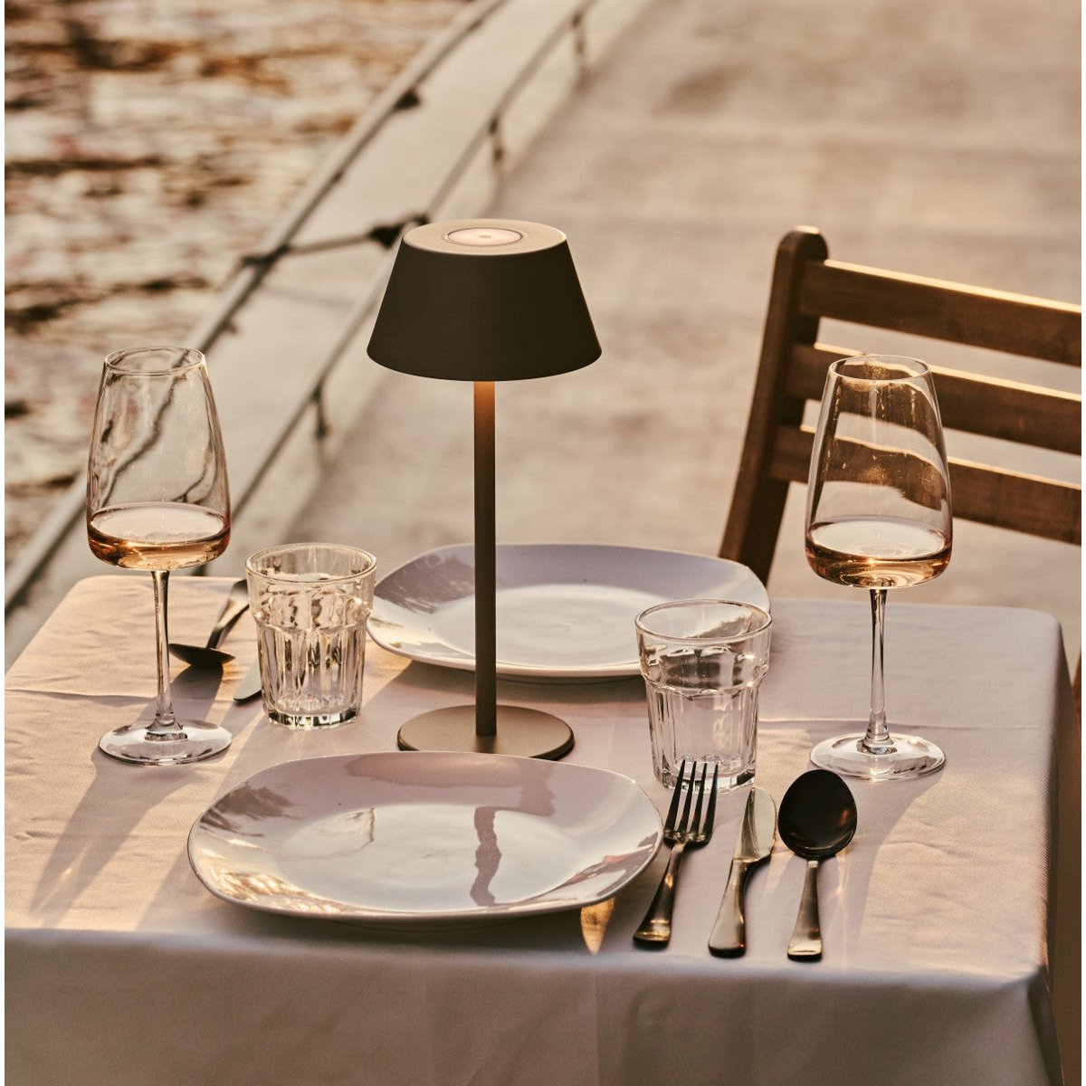 Tavellio-Amsterdam - Milou Koala Brown - Draadloze tafellamp