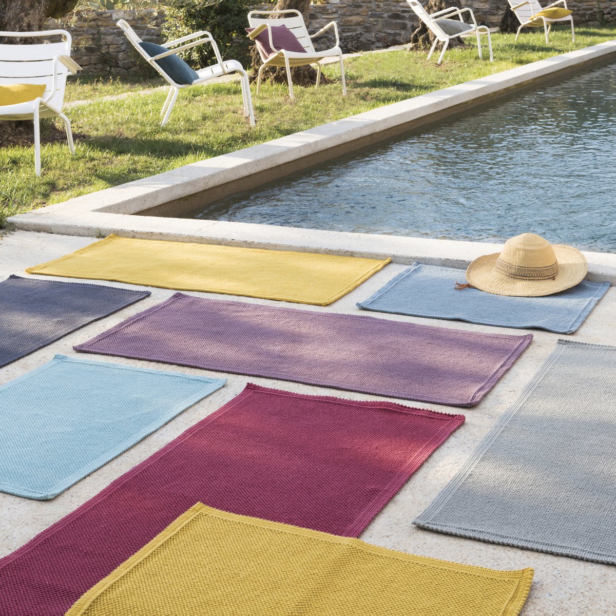 VIVARAISE - Tapis de bain uni Etia Prusse 54 x 64