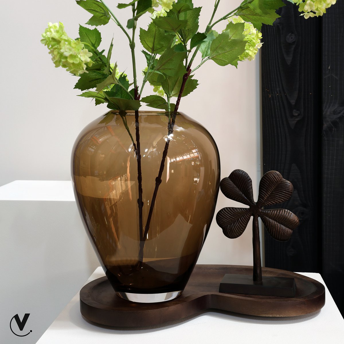 Vase the World - Dienblad - Villeta walnut