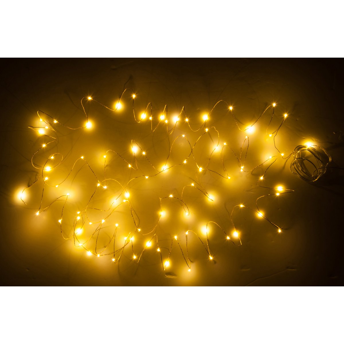 J-Line - Weihnachtsbeleuchtung 'Fynn' (90 LEDS, Warmweiß, 9 Meter, Gold)