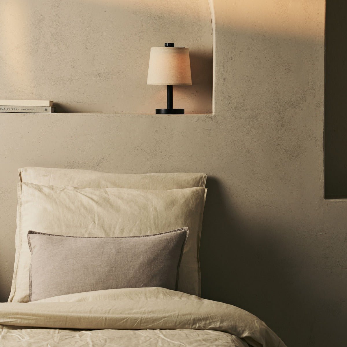 Tavellio-Amsterdam - Rover zwarte houten lamp - oplaadbare, draadloze en dimbare schaduw