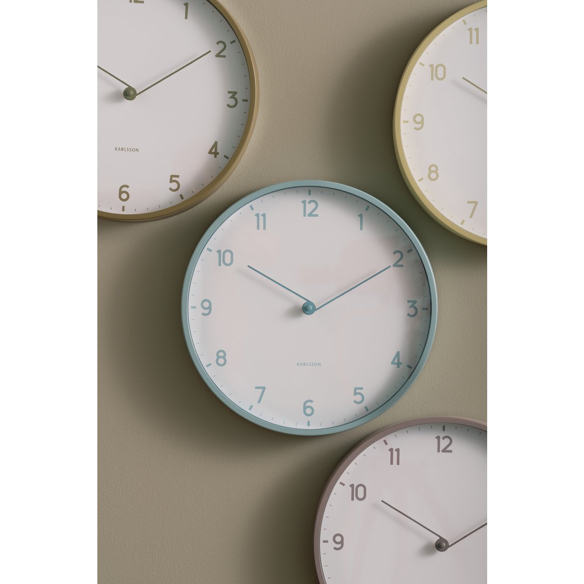 Karlsson - Wandklok Sencillez