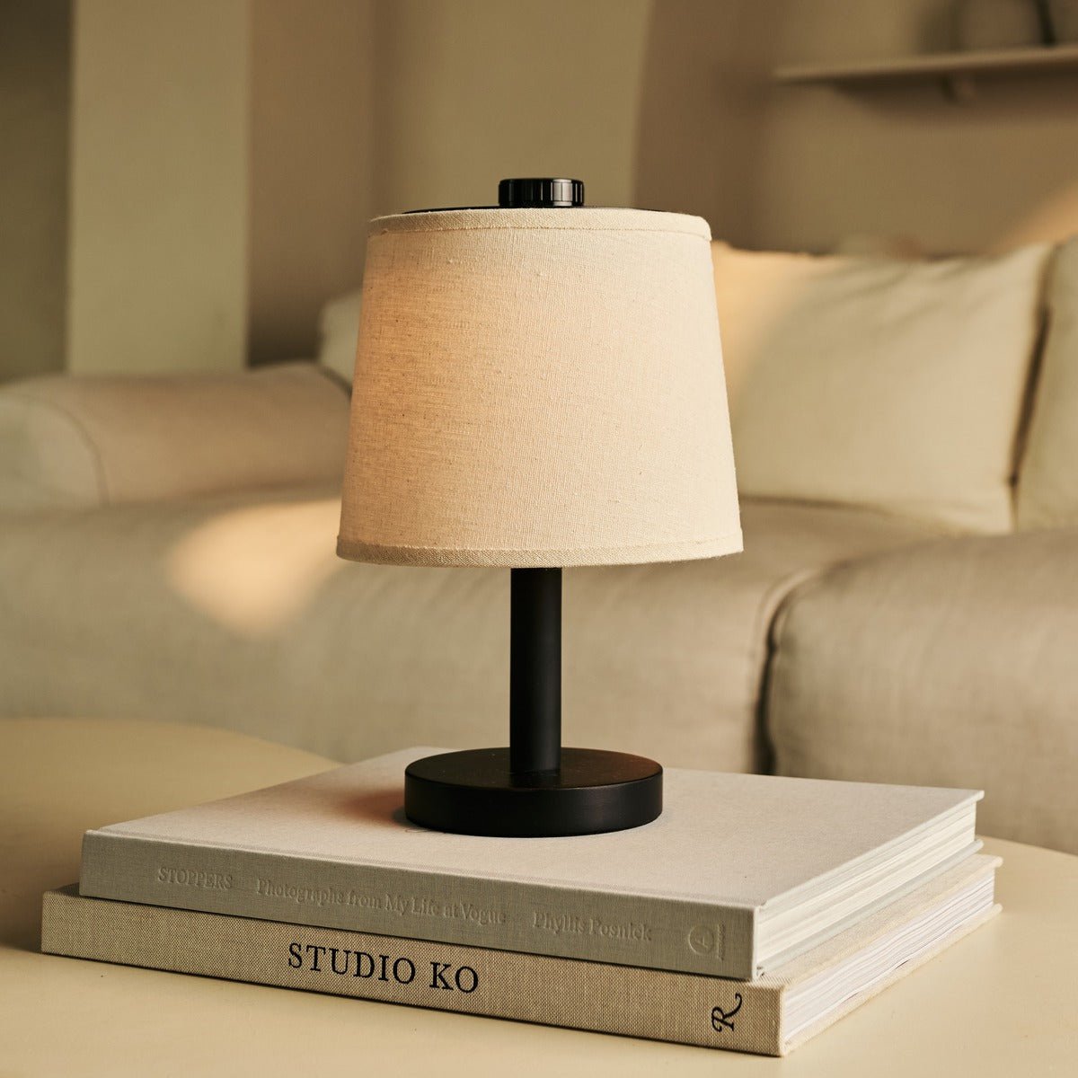 Tavellio-Amsterdam - Rover zwarte houten lamp - oplaadbare, draadloze en dimbare schaduw
