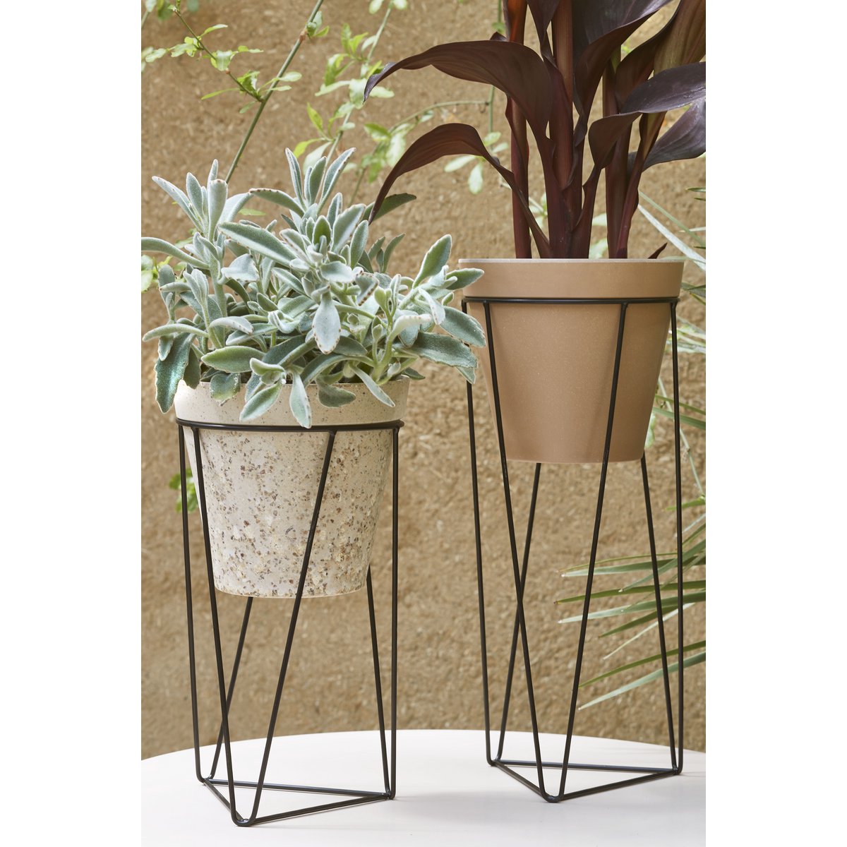 Glimmerdekorationen – Orion Outdoor-Blumentopf – H28,5 x Ø30 cm – Pflanzenfasern – Terra