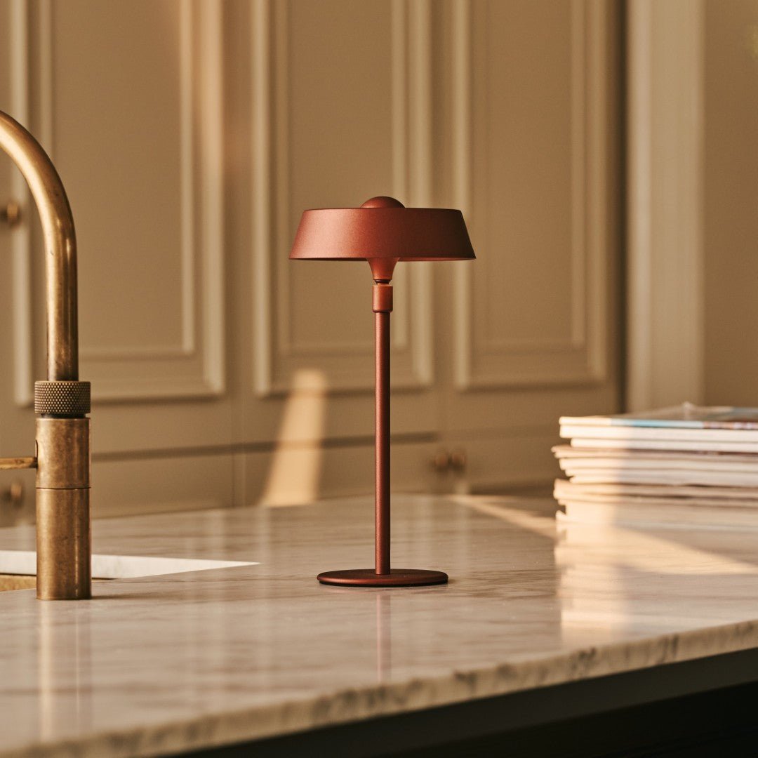 Tavellio-Amsterdam - Luca Bronze - USB -oplaadbare lamp L Minimalistisch, speels en dimpelbaar