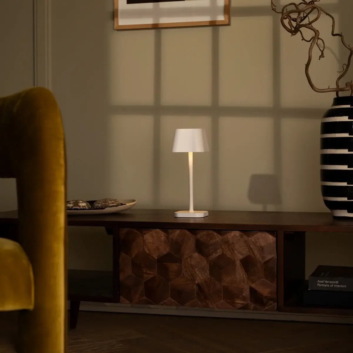 Tavellio-Amsterdam - Ava White - Oplaadbare tafellamp | Stijlvol, draadloos en dimbaar