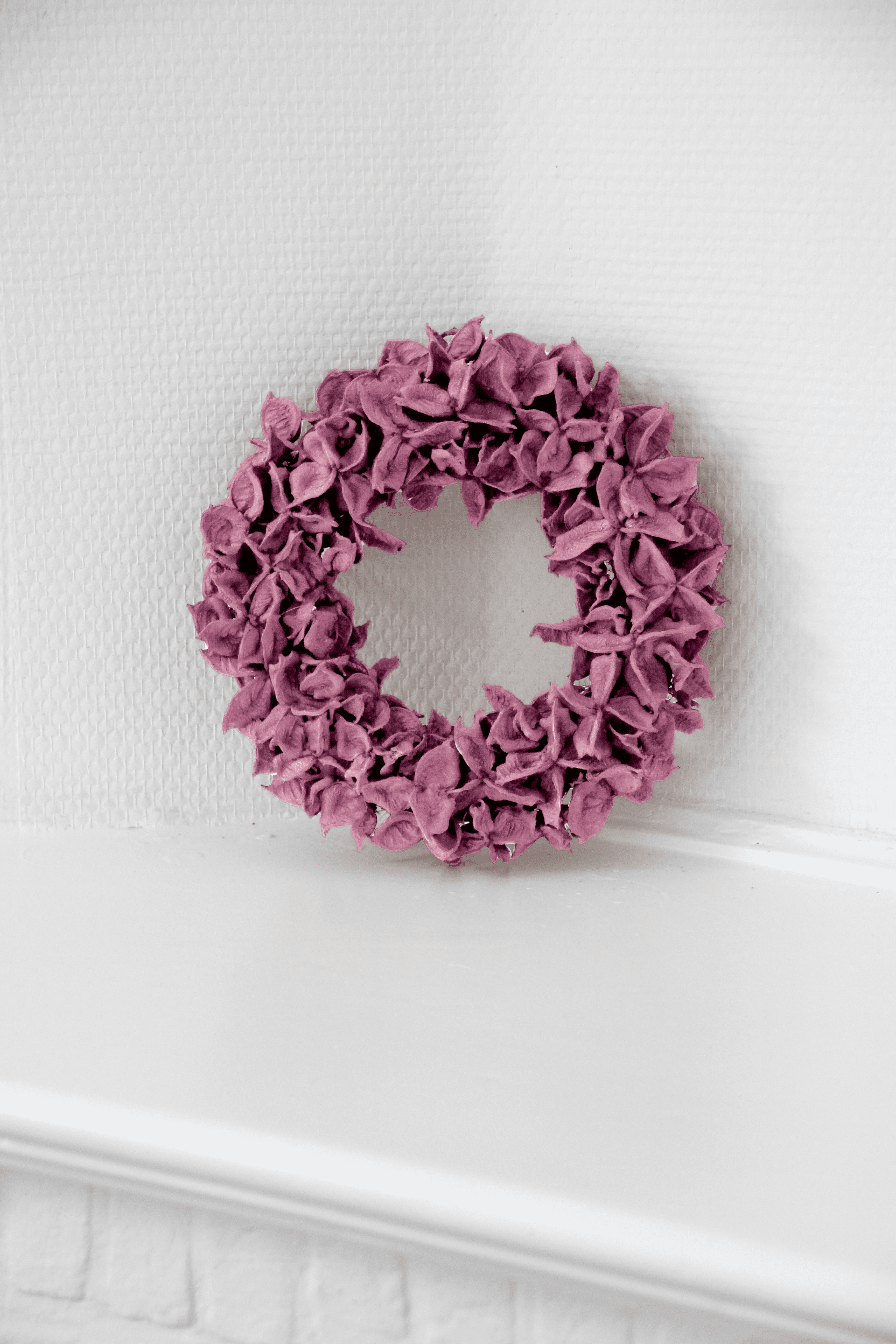 Maison d'Abri - Kranz 'Cotton Pod' (Ø20cm, Cerise)