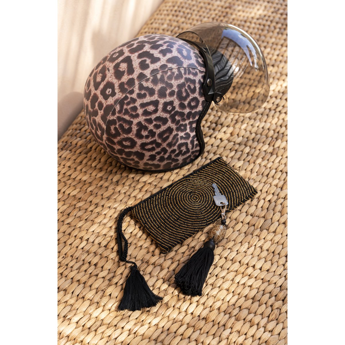 Bazar Bizar - De gouden clutch