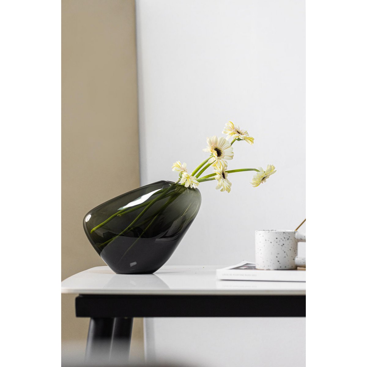 Element Accessories - Innovatieve designvaas, kiezelachtige organische vorm, KOOKY21GR