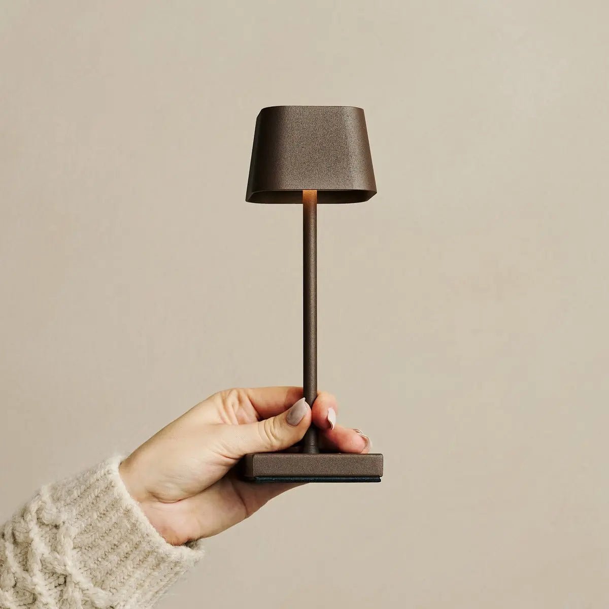 Tavellio-Amsterdam - Sarphati Mini Mocha Bruin - Draadloze tafellamp