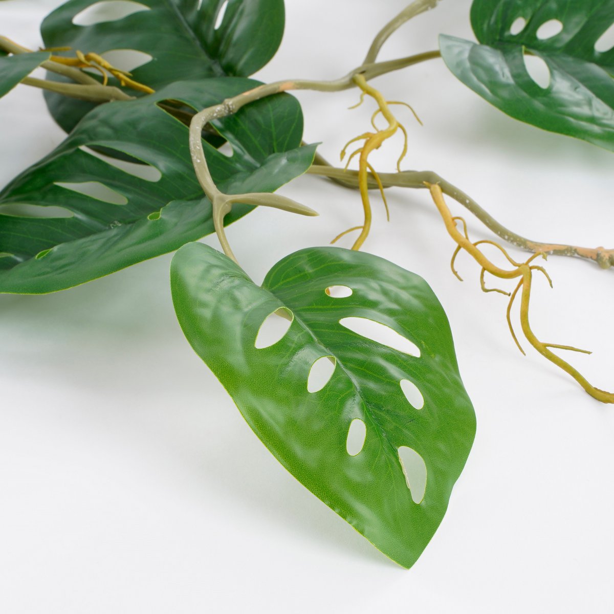 Mica Decorations - Monstera Kunstplant Slinger - L115 x B34 x H10 cm - Groen