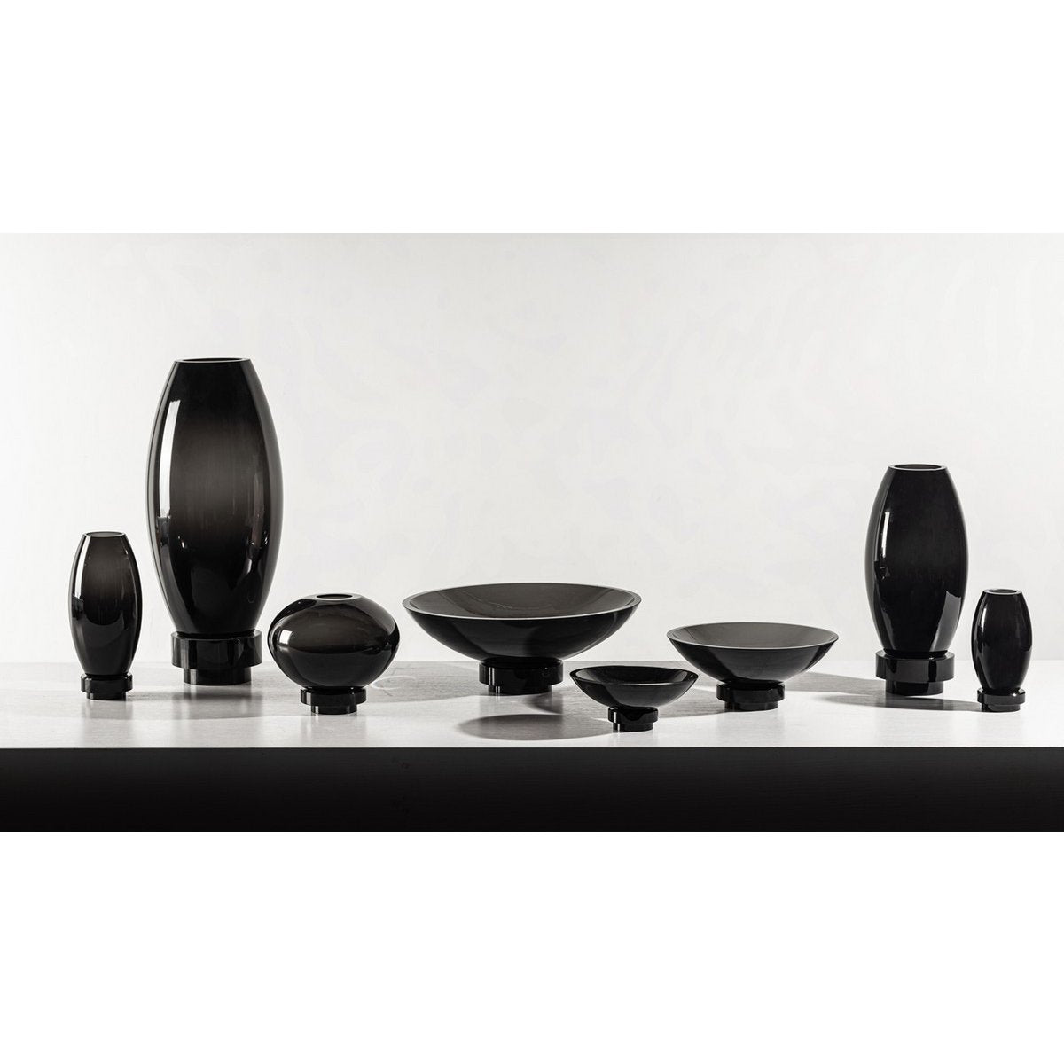 Element Accessories - Kleine moderne vaas, innovatief design, achterkant van hoogwaardig glas. RUD15ZW