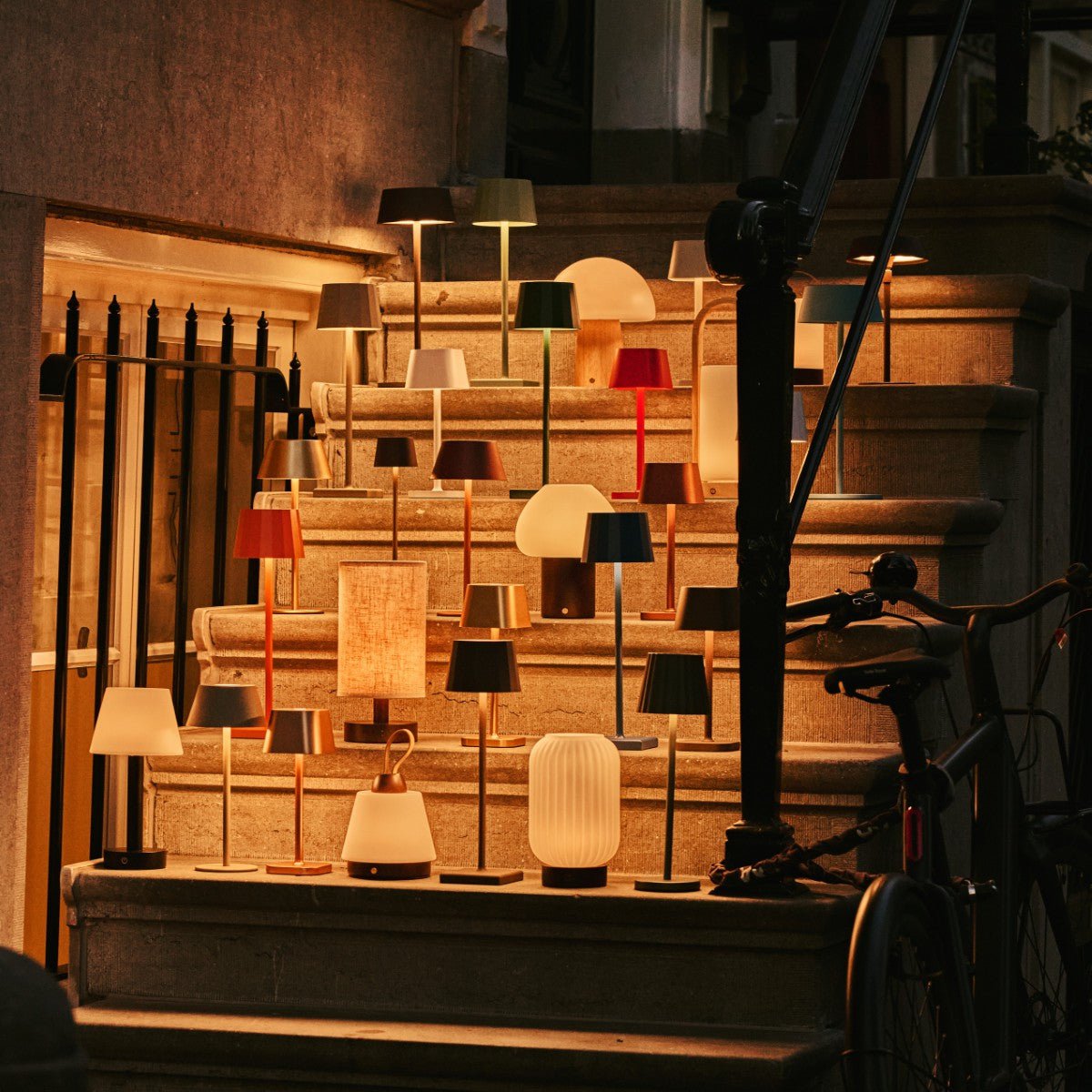 Tavellio-Amsterdam - Maes Beige / Travertino Classico - Elegante travertijn oplaadbare tafellamp, tot 100 uur verlichting, stijlvol en functioneel