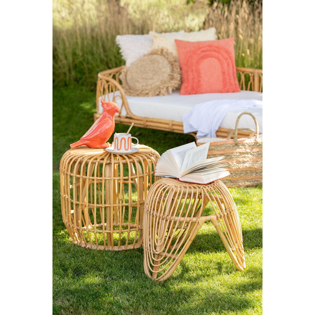 J-Line – Couchtisch Sirine – Rattan/Holz – Natur