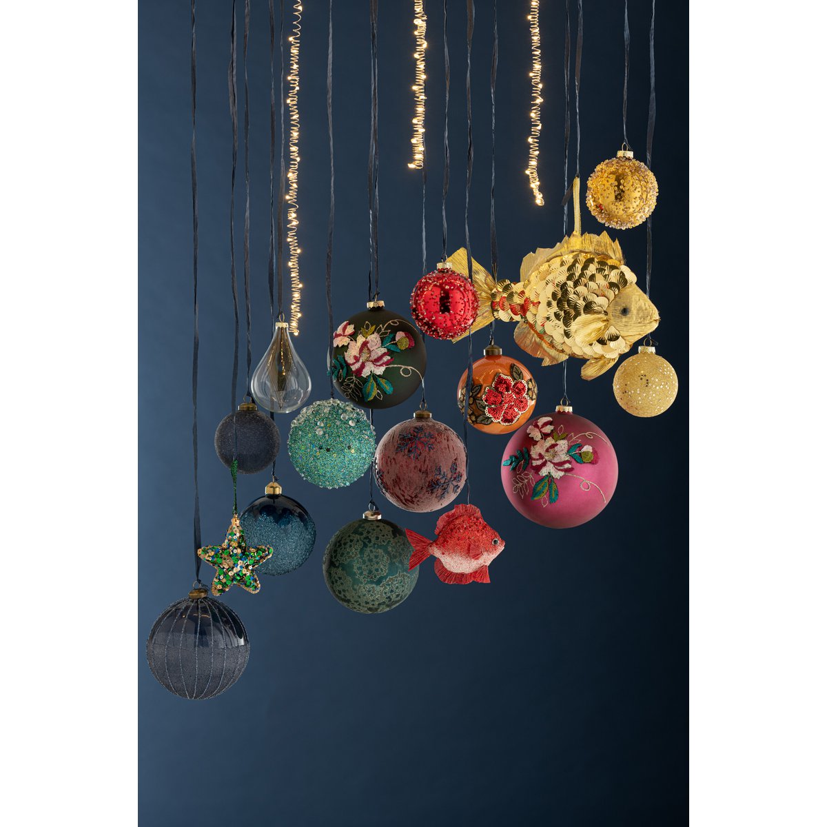 J-Line Doos Van 12 Kerstballen 3+3+3+3 Pareltjes Glas Goud/Rood/Oranje/Groen Small