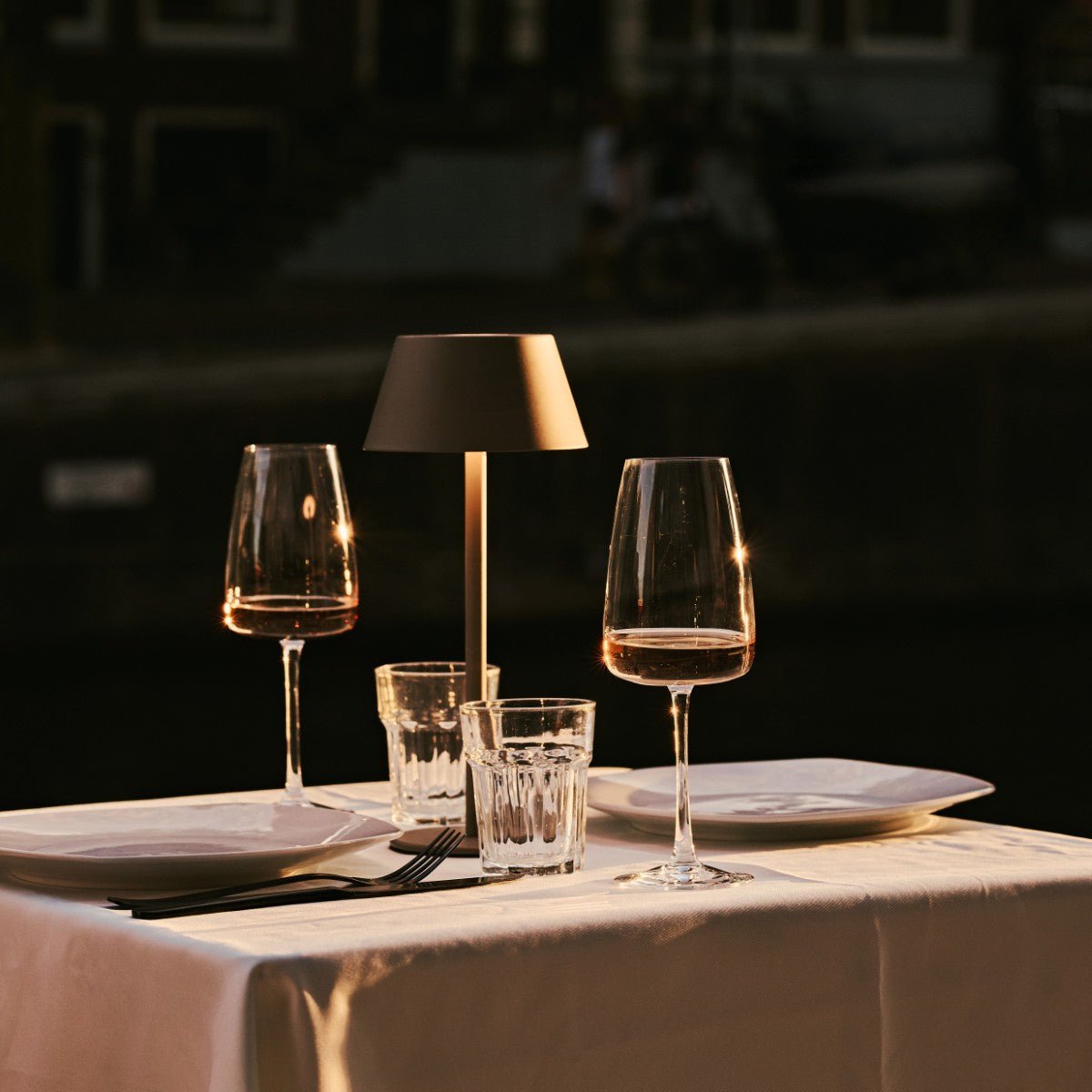 Tavellio-Amsterdam - Milou Koala Brown - Draadloze tafellamp