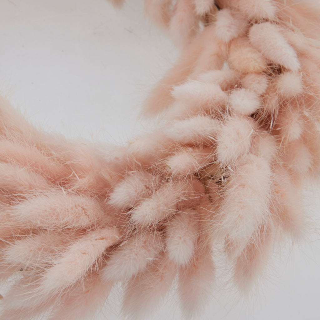 Lene Bjerre - Krans 'Cilla Bunny Tails' (Ø30cm, Powder)